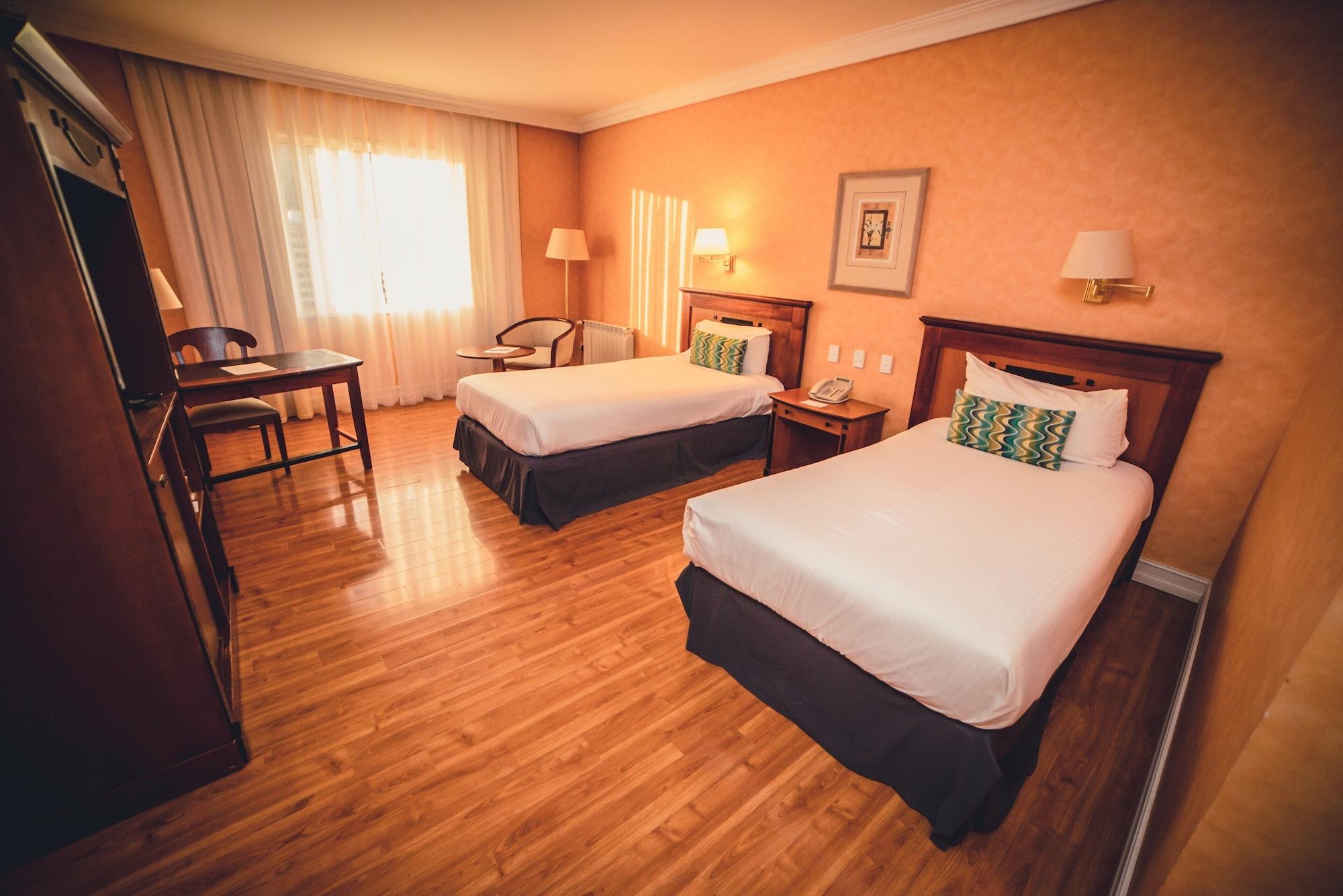Lucania Palazzo Hotel Comodoro Rivadavia Esterno foto